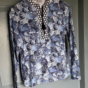 Tommy Bahama Blue and White Patterned Long Sleeve Stretch Top
